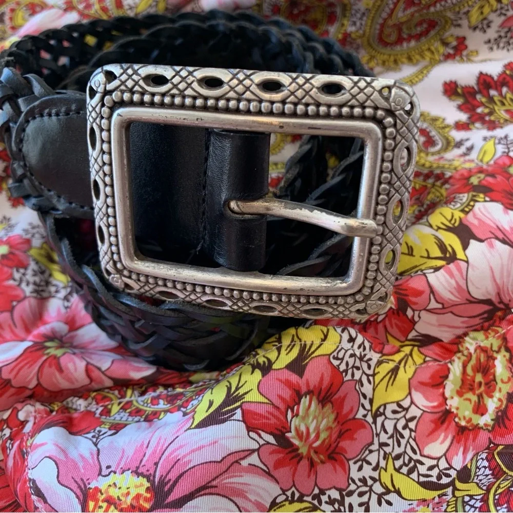 VINTAGE BLACK LEATHER BRAIDED BELT WITH SILVER RECTANGULAR BUCKLE SIZE LARGE